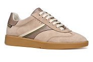  D56UGA<br>Cuir Taupe 