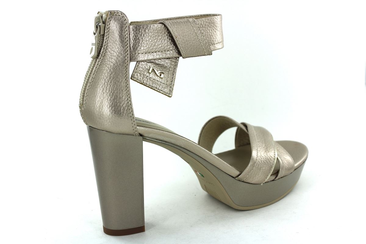 nero giardini sandales