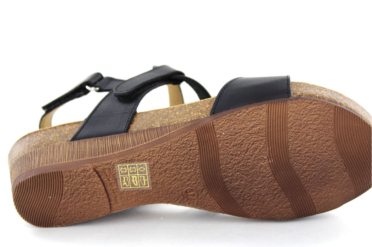 xapatan sandales